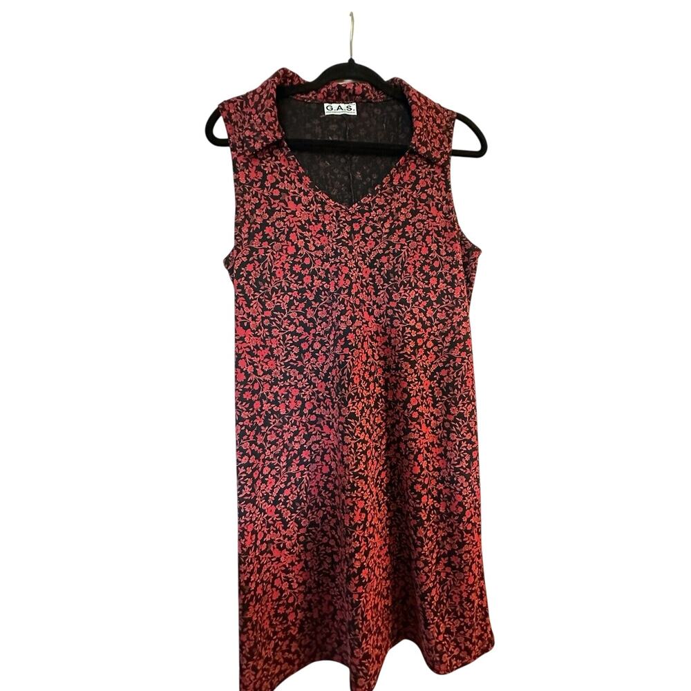 G.A.S. Womens dress Size M Sleeveless V-neck flowers knee-length Casual Comfort